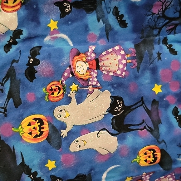 Scrub Top - Picture 4 of 4